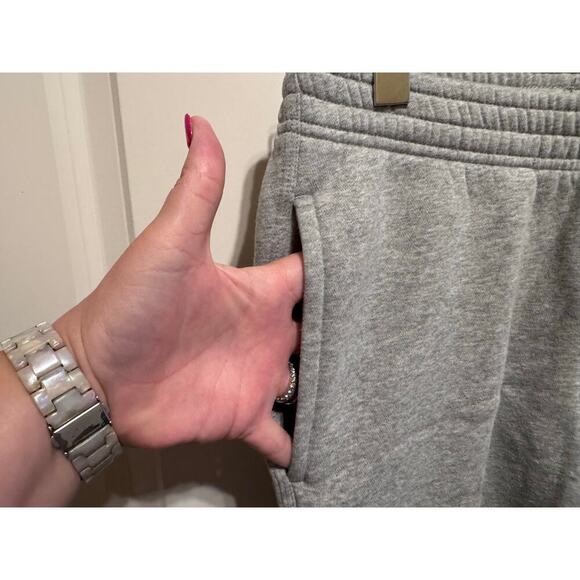 Nike Grey Men's Joggers Sweatpants Elastic Waist Pockets Drawstring Sz. M - Picture 12 of 13